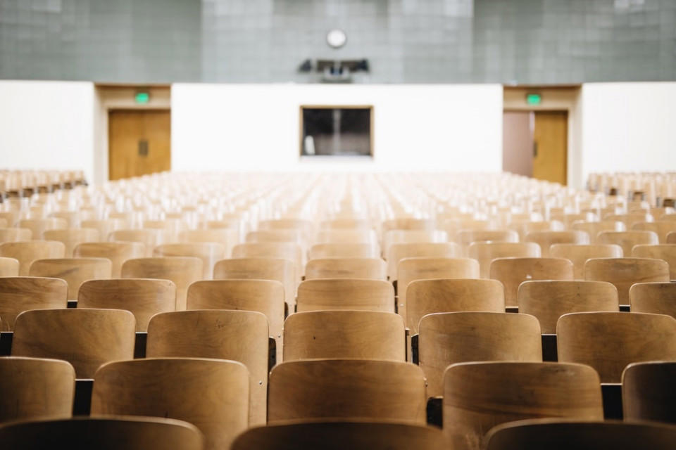 Easy Project for Budget-friendly Project Management at Schools Easy Project for Budget-friendly Project Management at Schools