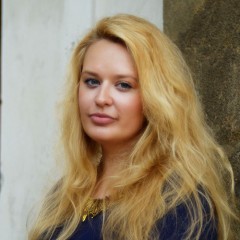 Alexandra Hloušková - Easy Software